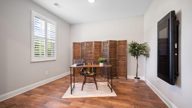 102 Murrell Rd, Dickson, TN 37055 - office with wood finished floors and recessed lighting