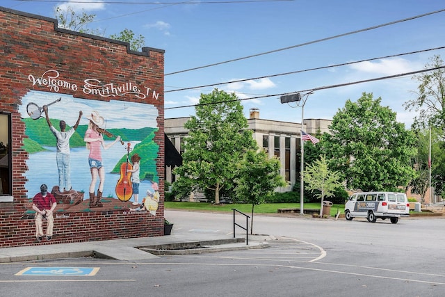 105 W Walnut St, Smithville, TN 37166 - exterior view