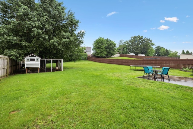 2236 Kim Dr, Clarksville, TN 37043 - view of yard featuring a patio