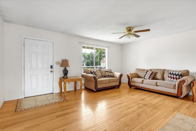 1910 Burlington Cir, Columbia, TN 38401 - living area featuring light wood-style flooring, ceiling fan, and baseboards