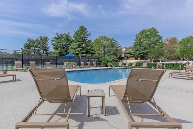 2433 Kennedy Ct Unit 2433, Franklin, TN 37064 - community pool with a patio area