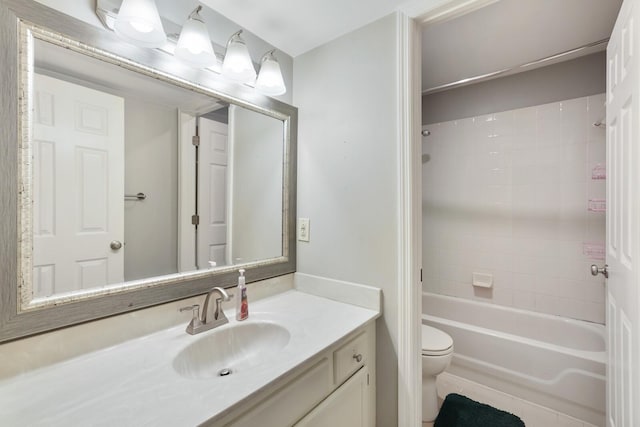 2433 Kennedy Ct Unit 2433, Franklin, TN 37064 - full bath with vanity, toilet, and tub / shower combination