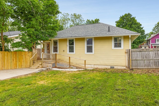 1007 Birdsall St, Old Hickory, TN 37138 - view of front facade featuring roof with shingles and crawl space