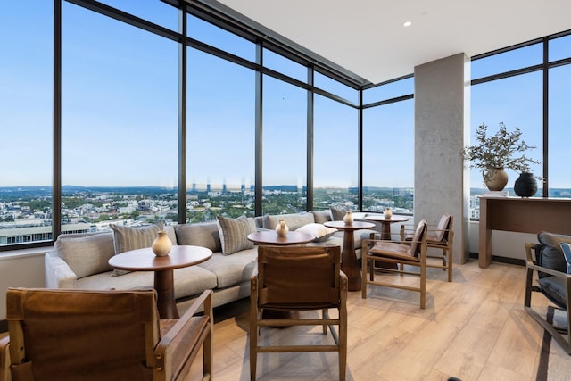 1212 Demonbreun St Unit A13 J, Nashville, TN 37203 - view of sunroom / solarium