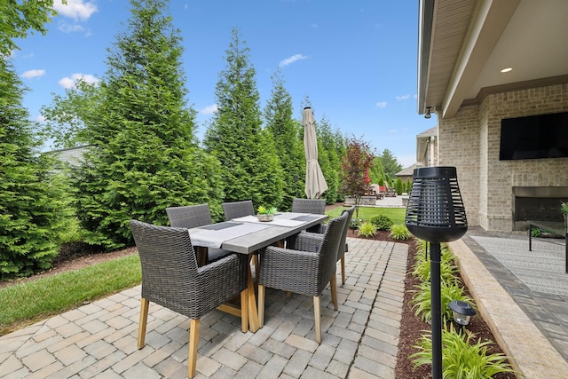 2143 White Poplar Ct, Murfreesboro, TN 37130 - view of patio with outdoor dining space