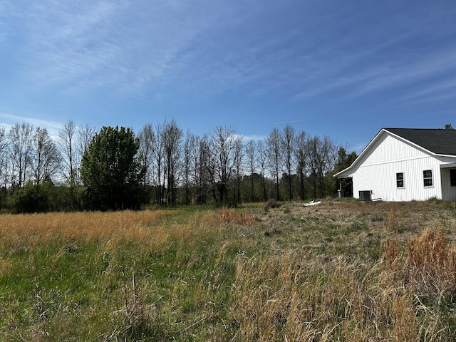 226 Douglas Rd, Murray, KY 42071 - view of yard with an outbuilding
