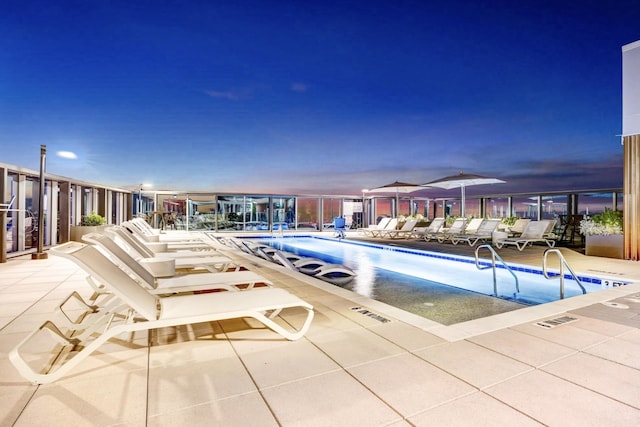 1616 W End Ave Unit 2008, Nashville, TN 37203 - view of community pool