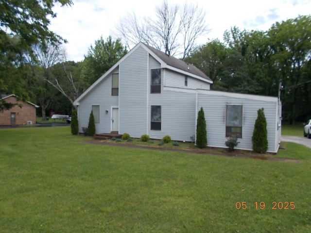 4064 Elizabeth Dr, Hermitage, TN 37076 - view of front of house featuring a front lawn