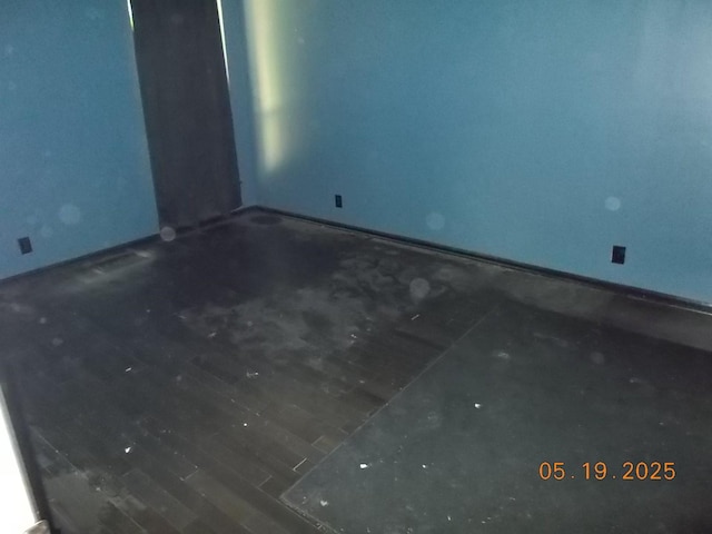 4064 Elizabeth Dr, Hermitage, TN 37076 - empty room featuring baseboards