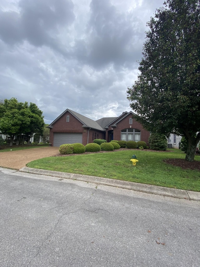 5009 Lady Diana Dr, Columbia, TN 38401 - photo 1