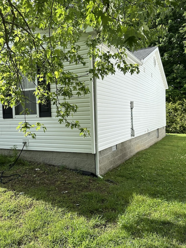 1140 Brittany Park Ln, Antioch, TN 37013 - view of side of property featuring crawl space and a yard