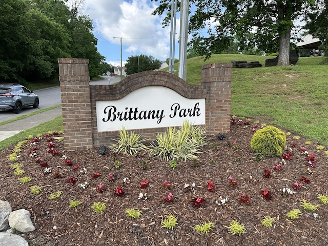1140 Brittany Park Ln, Antioch, TN 37013 - community / neighborhood sign with a lawn