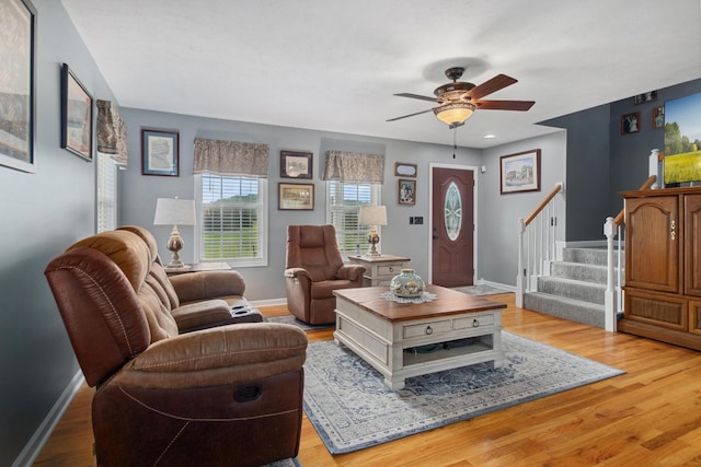 6928 Hoover Mason Ln, Mount Pleasant, TN 38474 - living area featuring a ceiling fan, light wood-style floors, and baseboards
