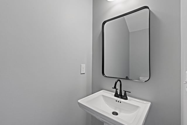 107 Longfellow Ln, Smyrna, TN 37167 - bathroom featuring a sink