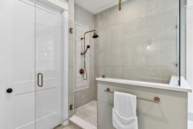 1040B Battery Ln E, Nashville, TN 37220 - bathroom featuring a stall shower