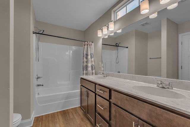 421 Willis Way, Columbia, TN 38401 - full bath featuring wood finished floors, shower / tub combo with curtain, toilet, double vanity, and baseboards