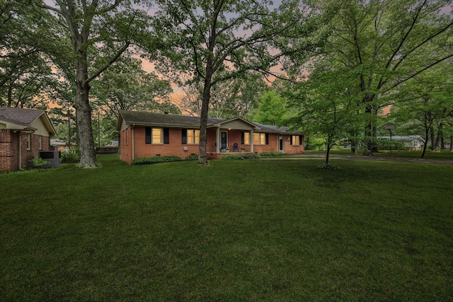 303 Old Fort St, Tullahoma, TN 37388 - photo 2