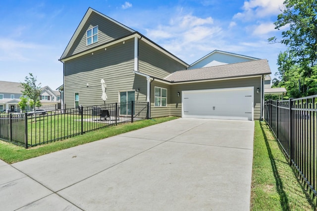 400 Parker Ct, Antioch, TN 37013 - view of side of property with driveway and a garage