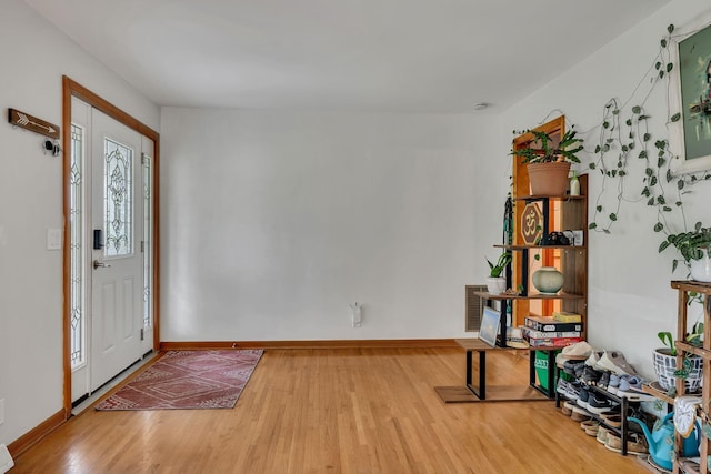 415 Isaac Dr, Goodlettsville, TN 37072 - entrance foyer with wood finished floors and baseboards