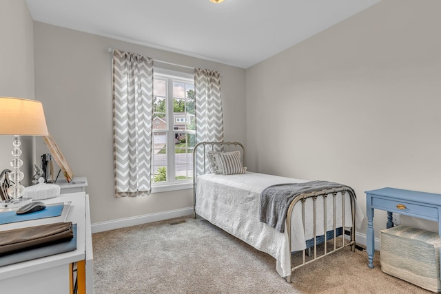 817 Tanager Pl, Lebanon, TN 37087 - carpeted bedroom featuring baseboards