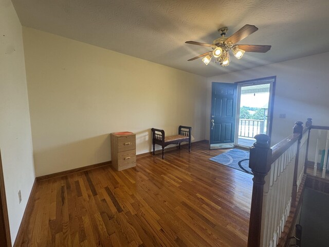 325 Lafayette Ct, Moss, TN 38575 - entrance foyer featuring wood finished floors, baseboards, and a ceiling fan