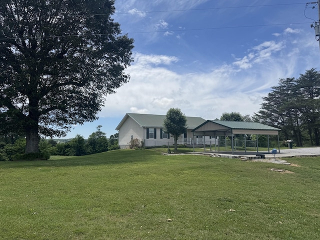 325 Lafayette Ct, Moss, TN 38575 - view of front of home featuring a gazebo and a front yard
