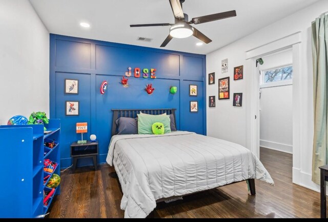 117 Park Cir, Columbia, TN 38401 - bedroom with wood finished floors, ceiling fan, and recessed lighting