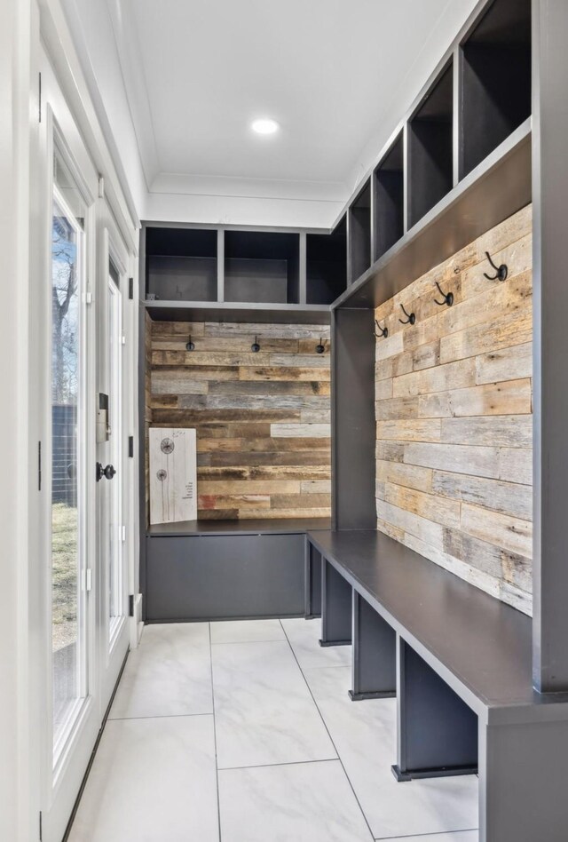 117 Park Cir, Columbia, TN 38401 - mudroom featuring wooden walls