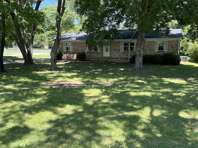 1846 Patrick Rd, Pulaski, TN 38478 - view of yard with central air condition unit