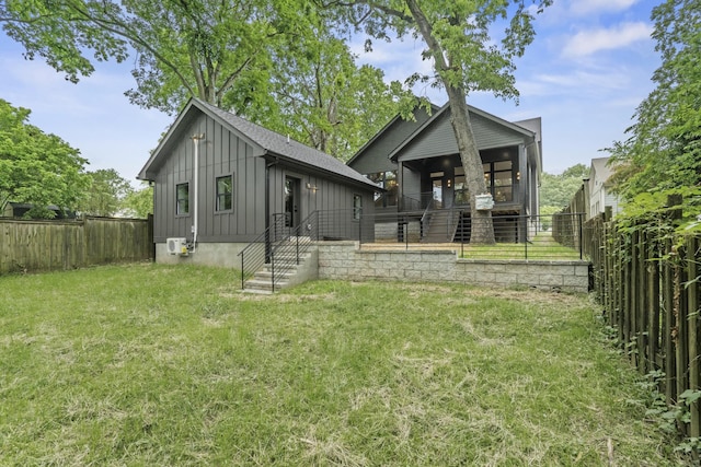 1438 Janie Ave, Nashville, TN 37216 - view of front of home featuring board and batten siding