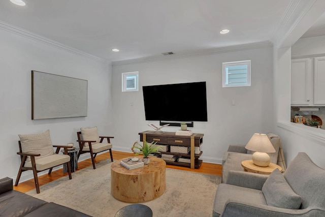 118 Jasper Ave, Franklin, TN 37064 - living room featuring ornamental molding, light wood finished floors, recessed lighting, and baseboards