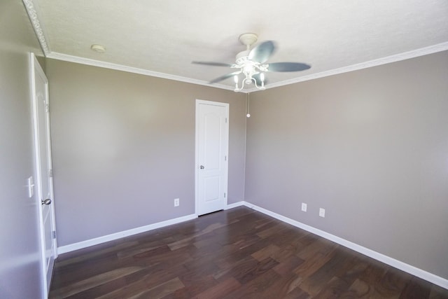 1009 Monticello Pl, Gallatin, TN 37066 - unfurnished room with dark wood-style floors, a ceiling fan, baseboards, ornamental molding, and a smoke detector