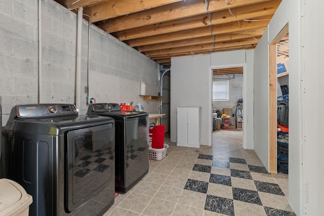 862 College St, Portland, TN 37148 - laundry area featuring washer and clothes dryer