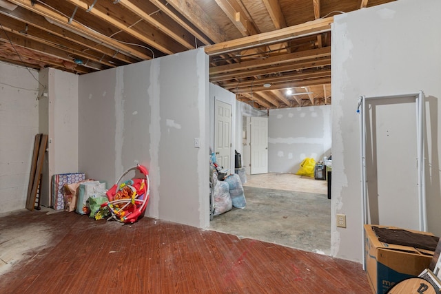 862 College St, Portland, TN 37148 - view of unfinished below grade area
