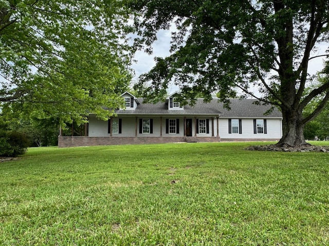 410 Sunset Ln, Monterey, TN 38574 - view of front of property with a front yard and roof with shingles