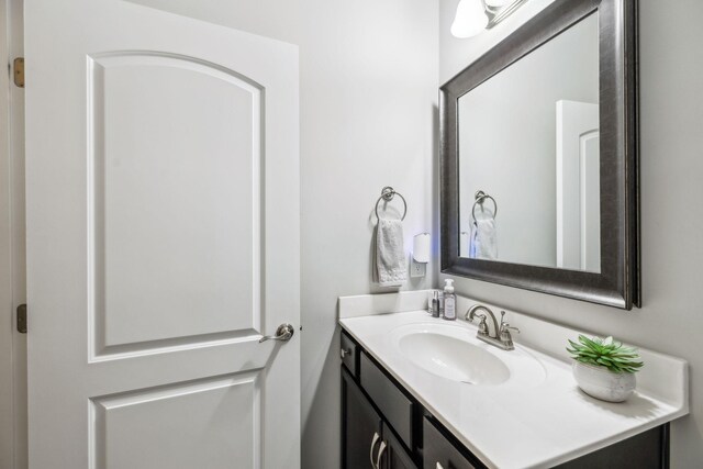 1420 Whispering Oaks Dr, Lebanon, TN 37090 - bathroom with vanity