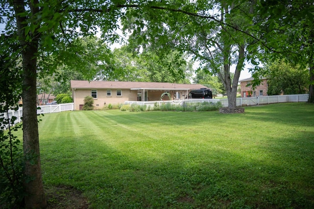 4011 Sheddan Dr, Columbia, TN 38401 - view of yard