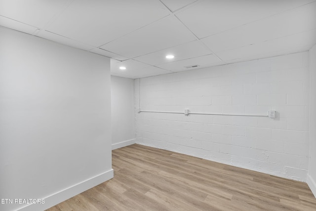 17 Westover Dr, Oak Ridge, TN 37830 - spare room featuring baseboards, light wood-style floors, and recessed lighting