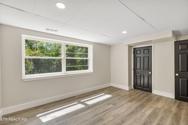 17 Westover Dr, Oak Ridge, TN 37830 - basement with baseboards, healthy amount of natural light, recessed lighting, and wood finished floors