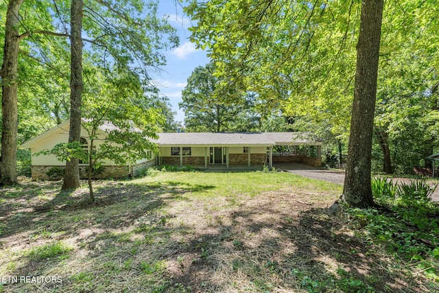 17 Westover Dr, Oak Ridge, TN 37830 - single story home with driveway