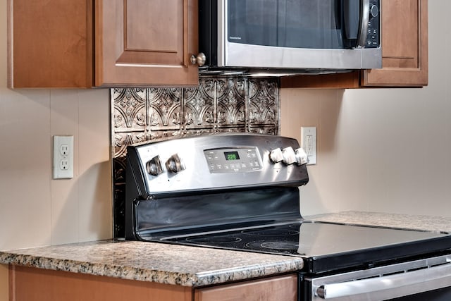 120 Donna Dr, Hendersonville, TN 37075 - kitchen view of stainless steel appliances and light countertops