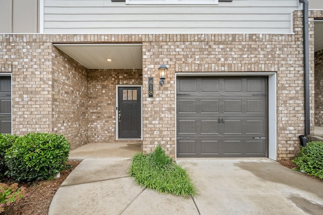 818 Arrington Way, Columbia, TN 38401 - property entrance with brick siding and driveway