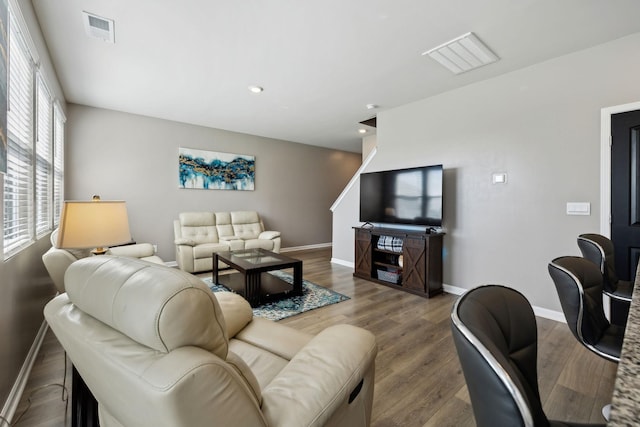 866 Long Leaf Rd, Lebanon, TN 37087 - living area featuring baseboards, wood finished floors, and recessed lighting