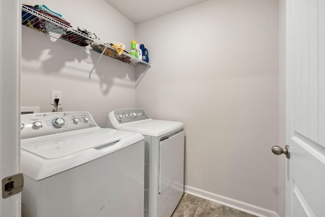 866 Long Leaf Rd, Lebanon, TN 37087 - washroom with washer and dryer and baseboards