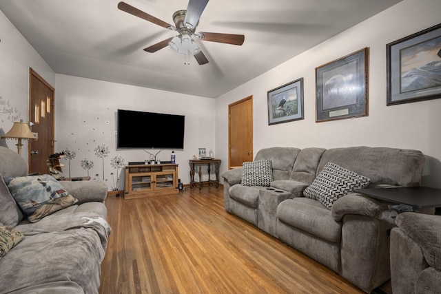 4409 Carter Dr, Nunnelly, TN 37137 - living room featuring ceiling fan and light wood-type flooring