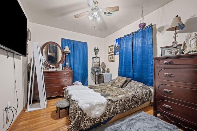 4409 Carter Dr, Nunnelly, TN 37137 - bedroom with light wood finished floors and a ceiling fan