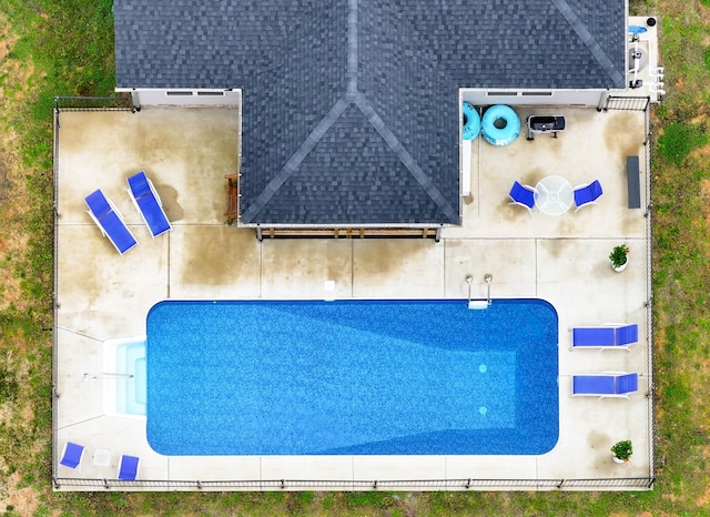 1103 Chagford Dr, Clarksville, TN 37043 - drone / aerial view of a pool