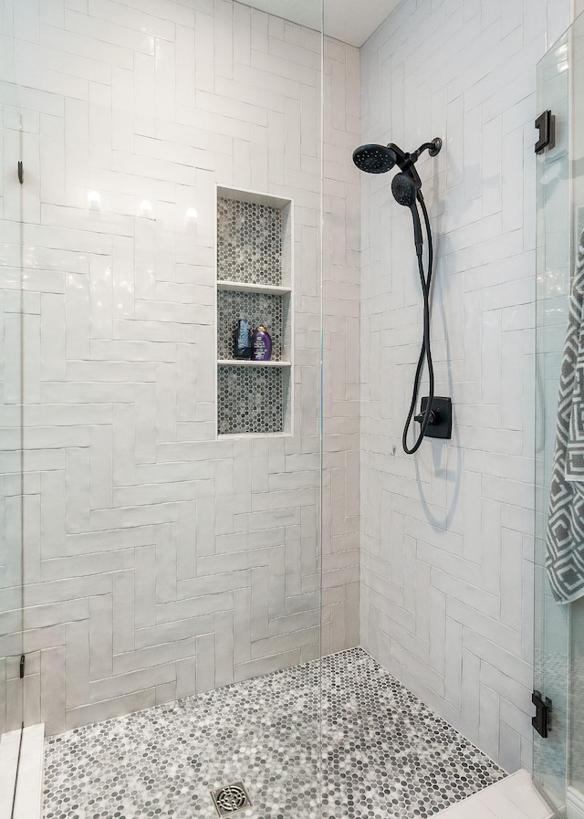 3050 Westowne Cir, Cookeville, TN 38501 - full bath with a stall shower