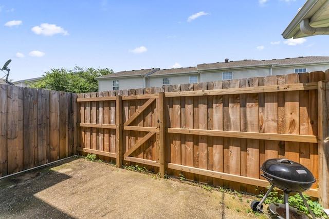 304 Shoshone Pl, Murfreesboro, TN 37128 - view of gate