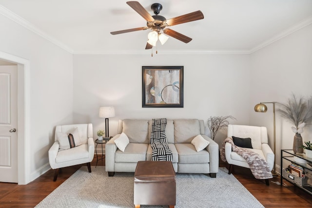 816 General Cabot Ct, Murfreesboro, TN 37129 - living room featuring ornamental molding, wood finished floors, ceiling fan, and baseboards